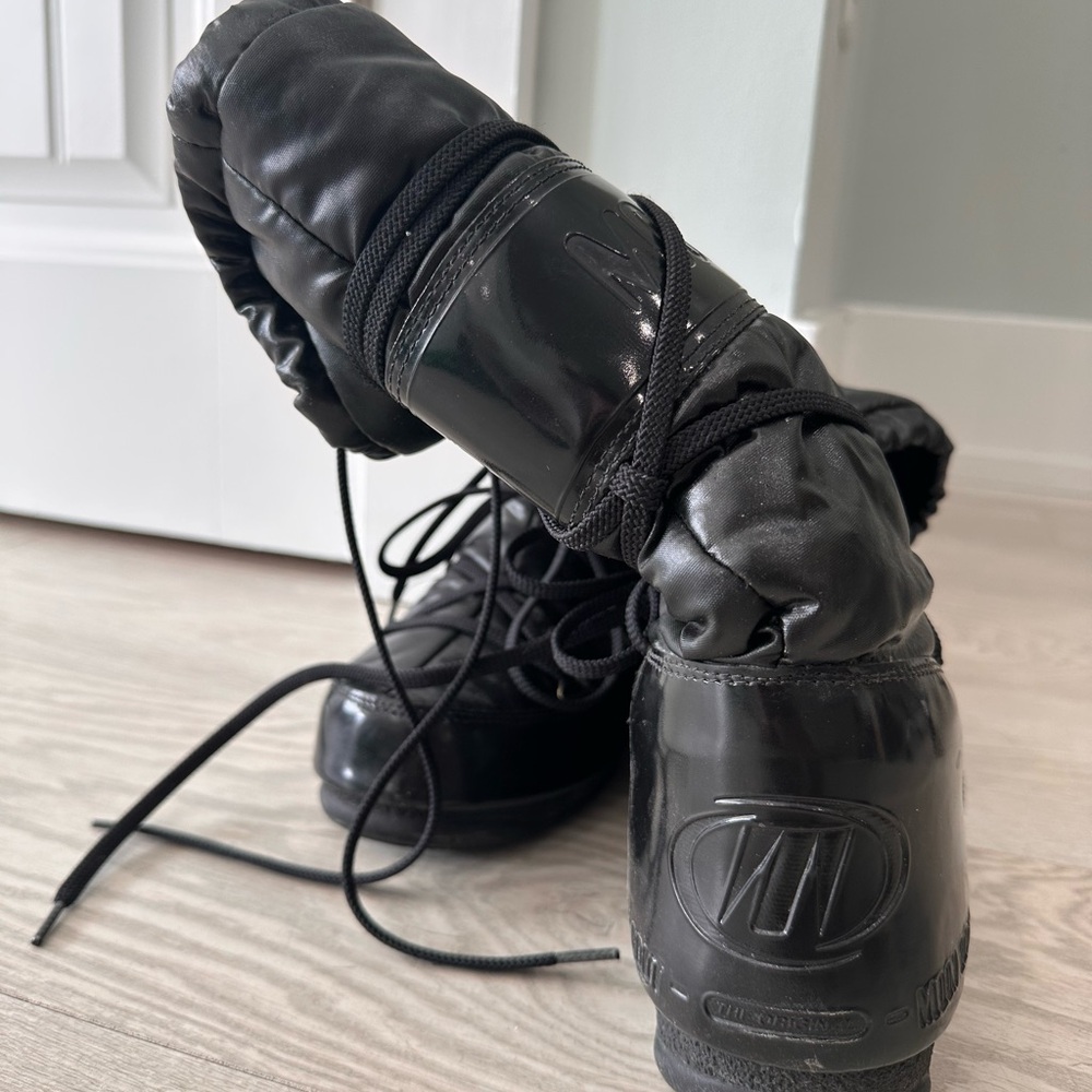 Tecnica Moon Boot Classic Black Snow Boots – Size EU 39 / US Women’s 6–7 - Picture 3 of 6